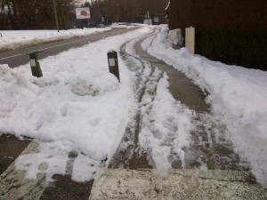 Déneigement piste Glaisins